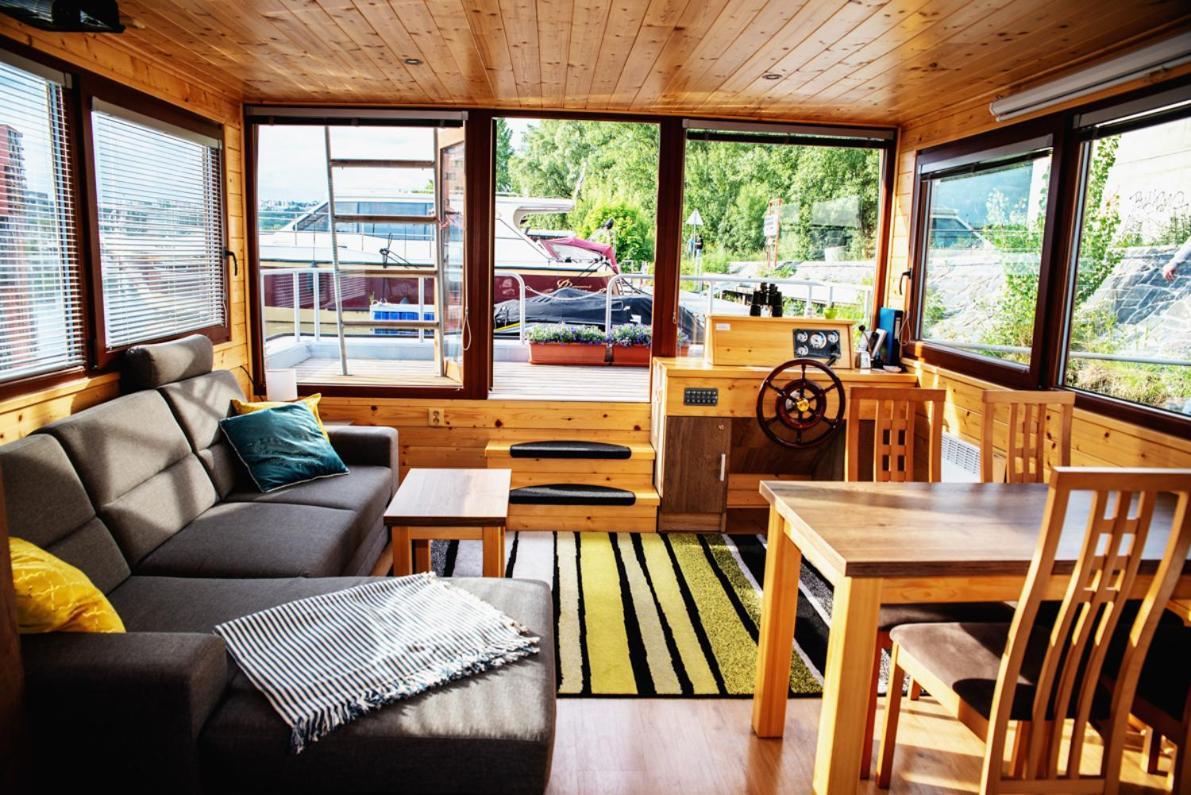 Houseboat Bonanza Prague Hotel Bagian luar foto